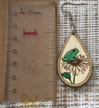 Load image into Gallery viewer, Frog & Daisy