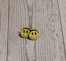 Load image into Gallery viewer, Smiley Face (yellow)Stud Earrings
