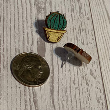 Load image into Gallery viewer, Cactus Stud Earrings
