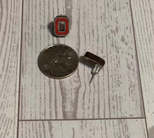 Load image into Gallery viewer, TOSU Block O (scarlet w/grey outline)Stud Earrings
