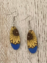 Load image into Gallery viewer, Sunflower (oval) Dangle Earrings
