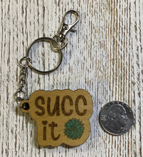 Load image into Gallery viewer, Succulent Keychain (style a)
