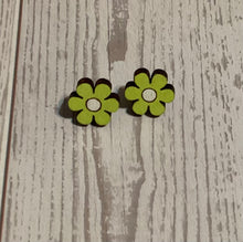Load image into Gallery viewer, Flower (light green) Stud Earrings
